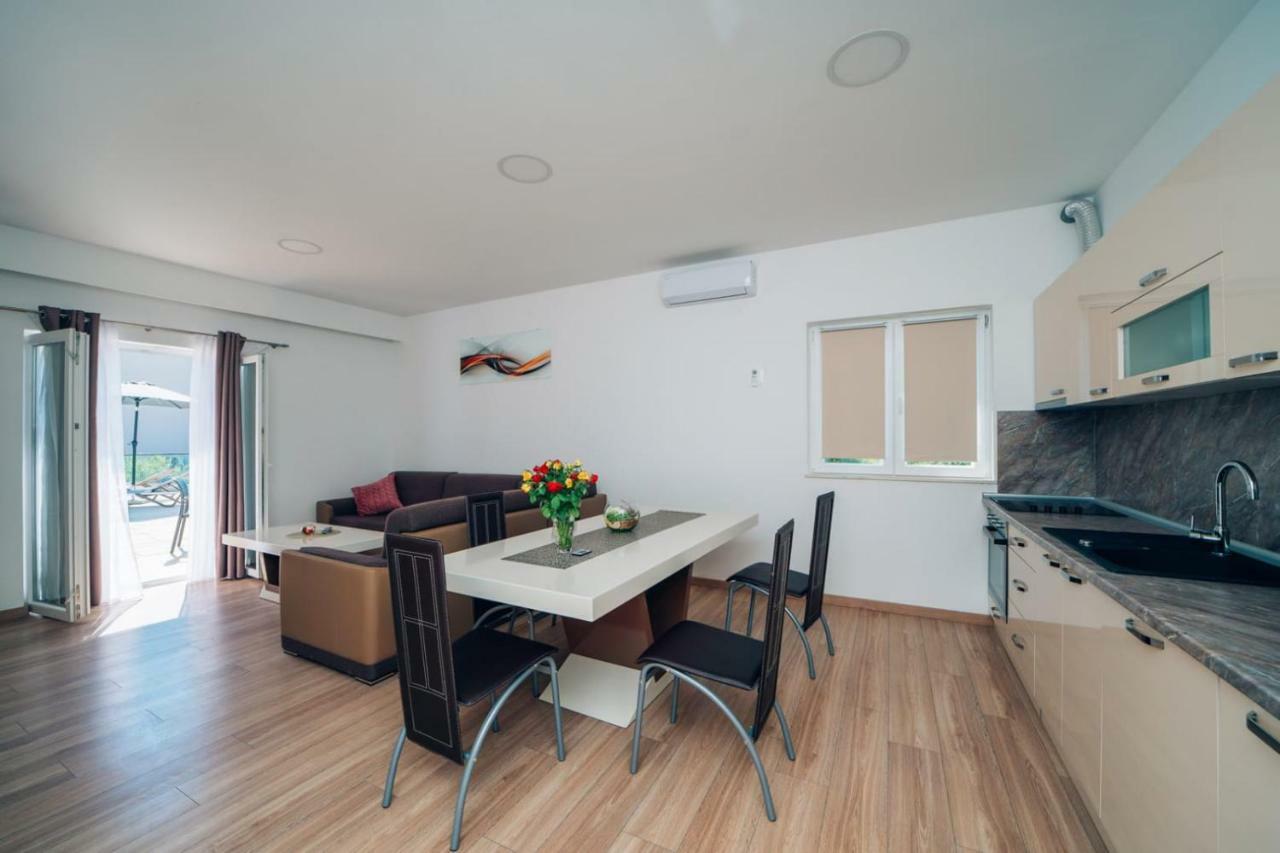 Sun Haven Luxury Apartments Zvekovica Chambre photo