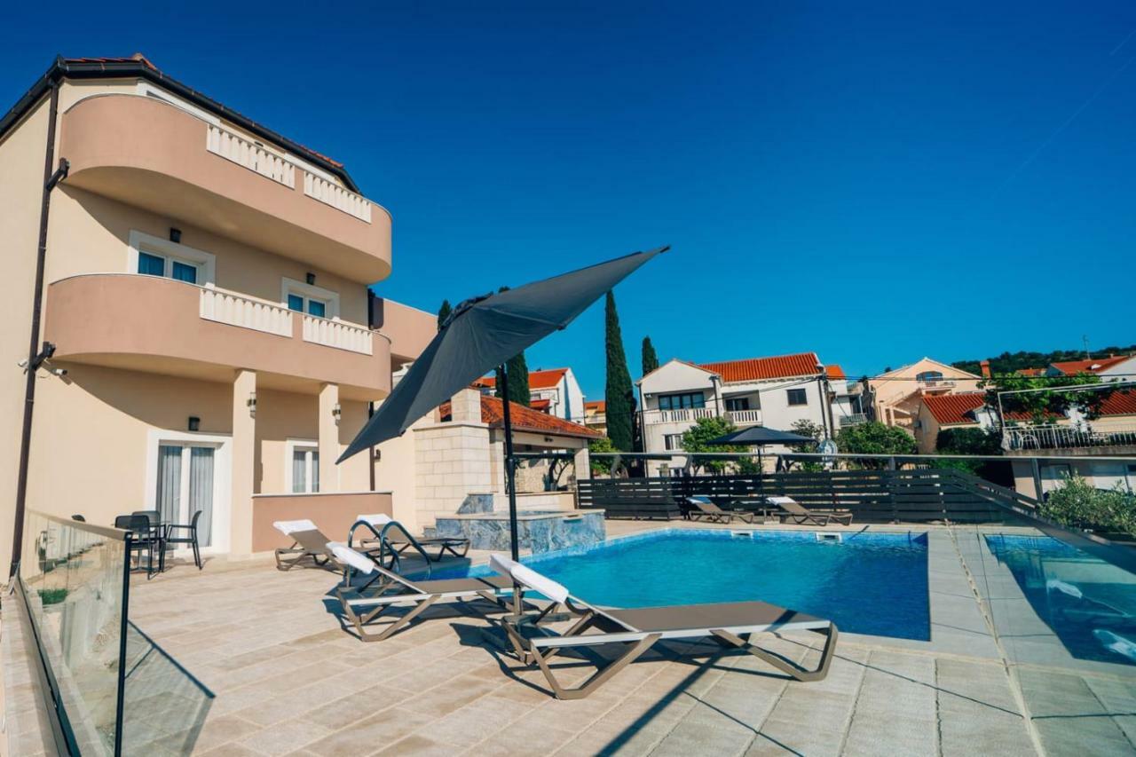 Sun Haven Luxury Apartments Zvekovica Extérieur photo